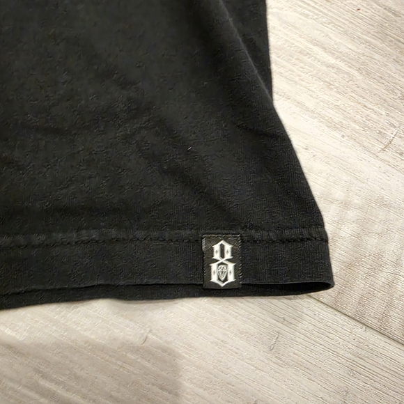 Black and Gold Graphic Tee - Picture 6 of 7